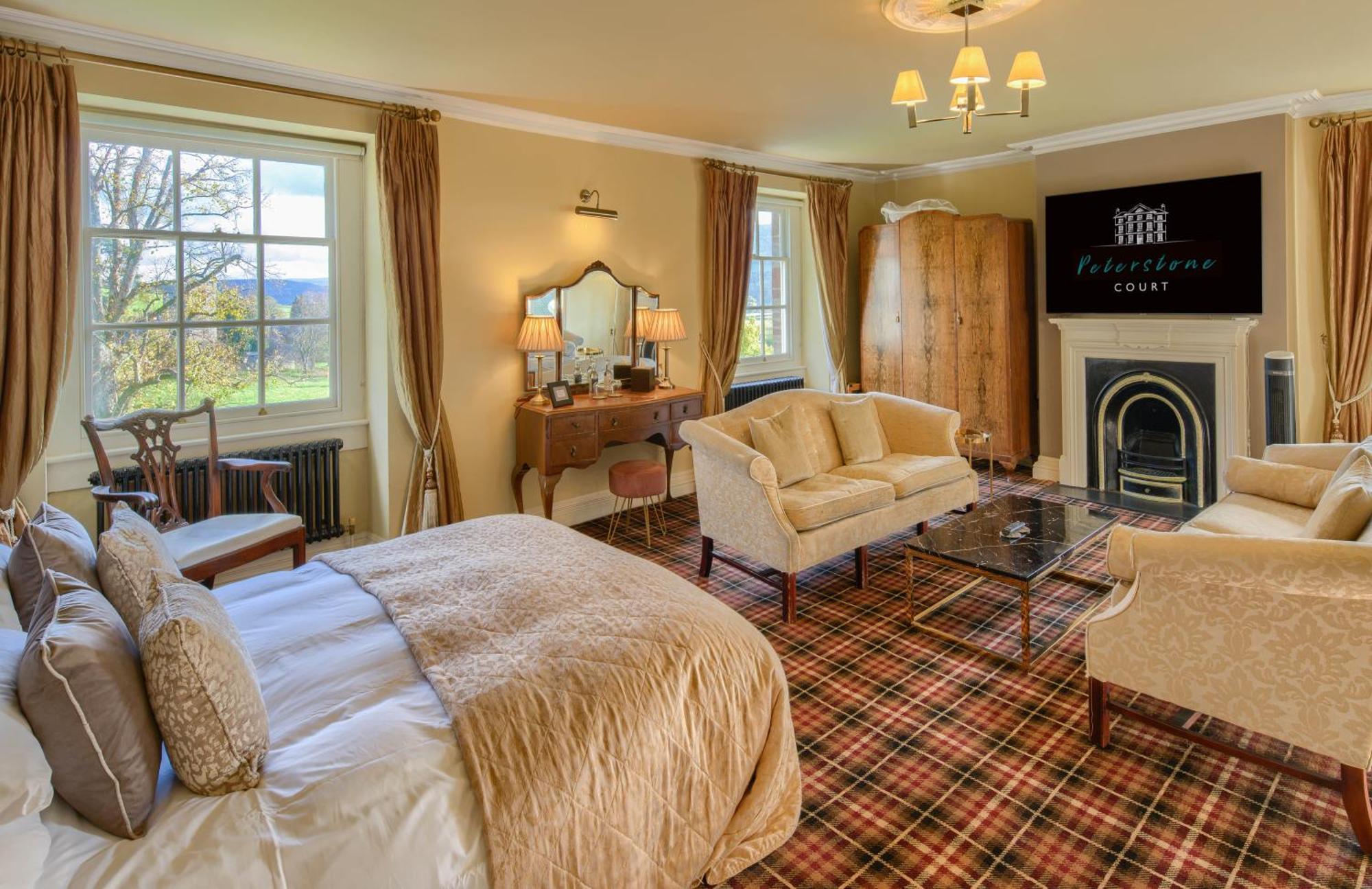 Peterstone Court Country House Restaurant & Spa Брекън Екстериор снимка