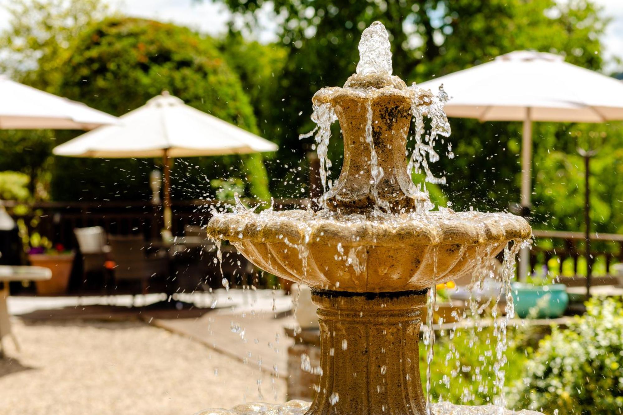 Peterstone Court Country House Restaurant & Spa Брекън Екстериор снимка