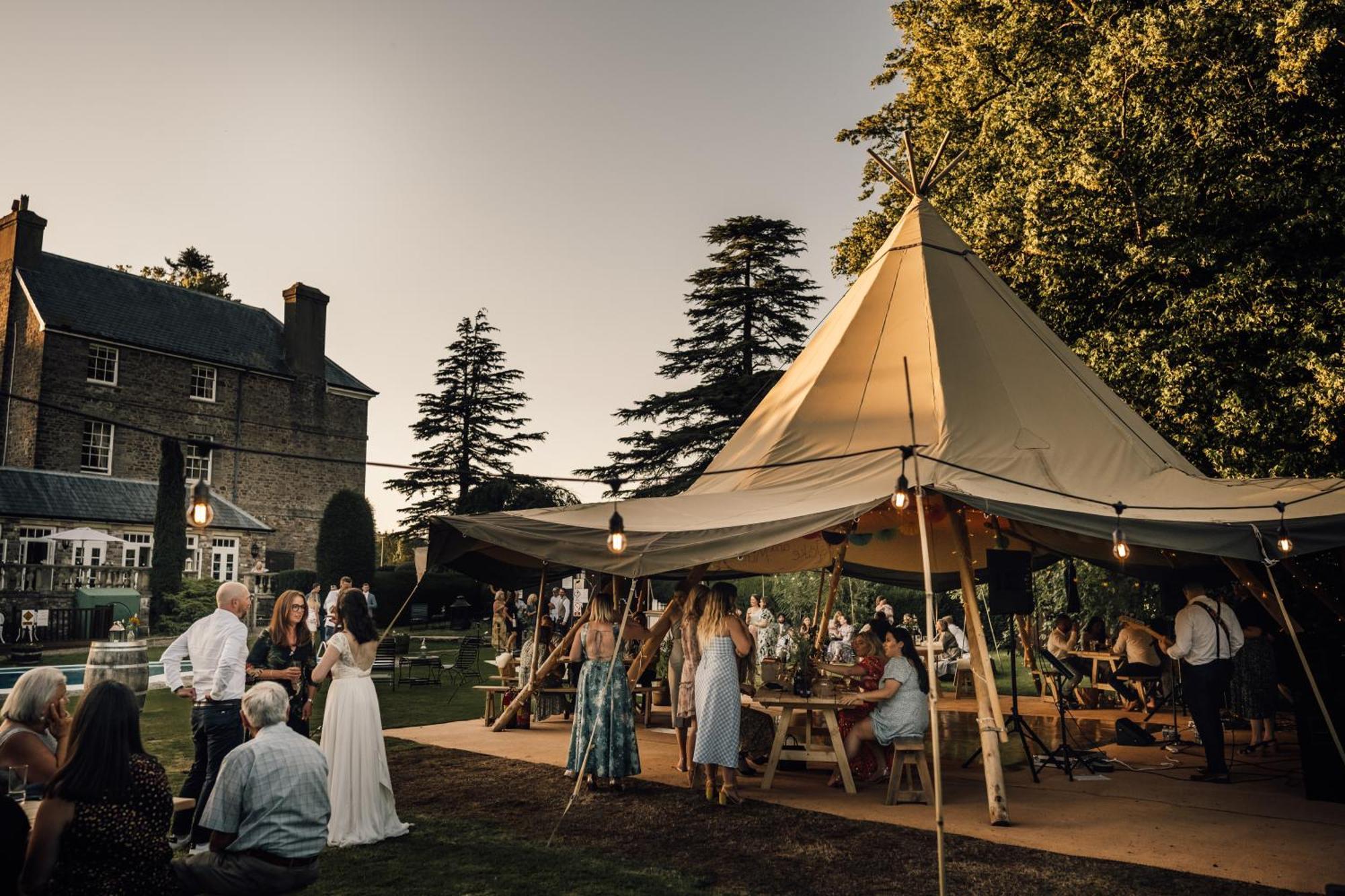 Peterstone Court Country House Restaurant & Spa Брекън Екстериор снимка